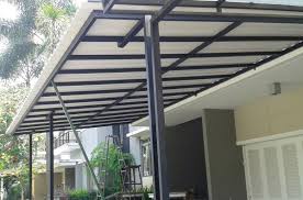 Kanopi merupakan bagian struktur bangunan yang berfungsi sebagai atap tambahan untuk melindungi rumah dari panas dan hujan. 20 Desain Kanopi Minimalis Untuk Teras Depan Rumah