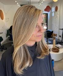 Blonde Moment! ⠀⠀⠀⠀⠀⠀⠀⠀ Throwback to this beautiful blowout and blonde  moment. 💫⠀⠀⠀⠀⠀⠀⠀⠀ Join me for a new hair transformation for this holidays  🍁🎄 ⠀⠀⠀⠀⠀⠀⠀⠀ #moneypiece #highlights #blondehair #sfcolorist  #blondebalayage ...