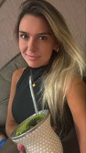 A @catarinensedodia de hoje é a Ingrid Chaves! Ela tem 24 anos e é da  cidade de Chapecó! @ingrid_cassi #catarinensedodia #instamodel  #photooftheday #foryou #santacatarina #chapeco #chapecó