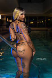 NaeMoodz Pictures and Videos & similar of @1006568857 manyvids profile -  EroThots