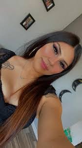 Janeth Lopez's Instagram, Twitter & Facebook