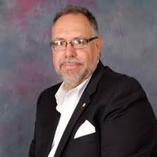 Jose Arcay's Instagram, Twitter & Facebook