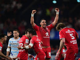Leader dès son arrivée dans la ville rose et fort de son expérience malgré son jeune âge, antoine dupont ne laisse personne indifférent lorsqu'il foule la. Racing 92 Vs Toulouse Antoine Dupont Inspires Four Time Winners To Champions Cup Semi Finals In Thriller The Independent The Independent