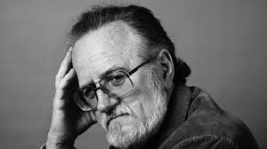 Un dia como hoy pero de 1924 nacio José Donoso! José Manuel Donoso Yáñez​,  más conocido como José Donoso, fue un escritor, periodista y profesor  chileno. Formó parte del llamado «boom latinoamericano»