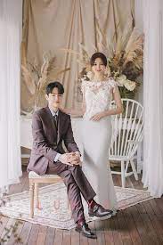 {photo by sara kauss photography} 2. 2019 7am Studio New Sample Luv You 7am Studio Onethreeonefour In 2021 Korean Wedding Photography Wedding Photo Studio Wedding Photography Studio