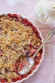Sublime Strawberry Rhubarb Crisp Gemma S Bigger Bolder Baking Recipe Rhubarb Crisp Strawberry Rhubarb Crisp Strawberry Rhubarb
