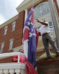 The cross actually represents the battle flag. Confederate Flag Losing Prominence 155 Years After Civil War Mpr News