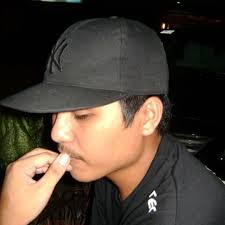 Stream Home by Sak Maestro