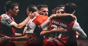 Hebbert bolt a dispor de uma oportunidade descaído para a esquerda com o. Sc Braga Suspende Comemoracoes Do Centenario Ate Agosto