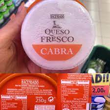 Sólo necesitas 4 rodajas de queso de cabra, 4 cucharadas de miel y nueces peladas a gusto. Mario Ortiz Tecnico En Dietetica Y Nutricion Queso Fresco De Cabra Recomendable El Queso Fresco En General Es Un Alimento Que Posee Un Contenido En Calorias Inferior A