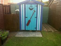 I had to use two coats because i chose this lighter colour. How To Paint A Wooden Shed And A Concrete Wall In The Garden Dengarden