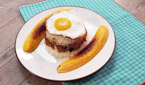 Bistec A Lo Pobre Peruano Arroz Tapado A Lo Pobre Receta En 2020 Comida Peruana Recetas Carne Con Huevo Recetas De Comida