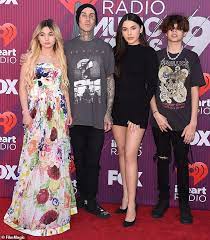After getting separated from her, he married shanna moakler, an actress, and miss usa titleholder, on october 30, 2004. Travis Barker And His Daughter Alabama Wear Matching Sweat Pants As They Pick Up Breakfast Daily Mail Online