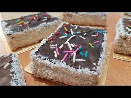 شوفوا فكرة حلوى شبيه بالقاطو Russe بدون عجينة بدون فرن حضرتو للحفل المدرسي تاع وليدي Youtube Food Cake Desserts