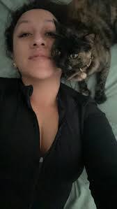 Lisa Krenzer's Instagram, Twitter & Facebook