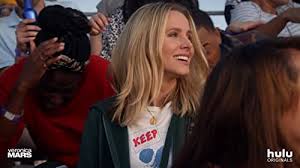 La jeune fille n'hésite pas à louer ses services à ses camarades de classe ou à donner quelques coups de mains aux affaires de son le second roman, veronica mars: Veronica Mars Tv Series 2004 2019 Imdb