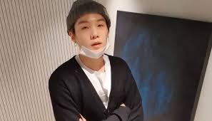 Buy bts suga (painting on canvas panel) in manila,philippines. Soo Choi No1 Hot100 On Twitter Suga Said The Painting Is 70 Done Today He Will Come Again When He Will Finish It Bts Twt Https T Co Eqazldid4w Twitter