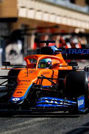 Daniel Ricciardo 2021 Mclaren Mcl35m Bahrain In 2021 Daniel Ricciardo Ricciardo F1 Formula 1 Iphone Wallpaper