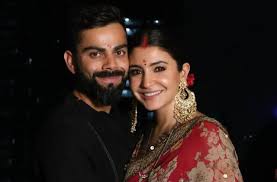 The much in talk love birds were spotted taking a 'romantic walk' at darling harbour in sydney. Wow Baby Bump Dipamerkan Anushka Sharma Umumkan Hamil 4 Bulan Matamata Com