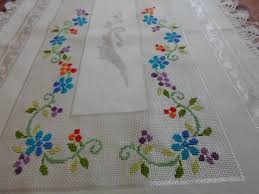 Imagens De Caminho De Mesa Em Ponto Cruz Caminho Mesa Em Jacquard F Gratis 5 Off No Elo7 Oops Daisy 3fa864 Bordado Ponto Cruz Artesanato E Faca Voce Mesmo Rosa Ponto Cruz