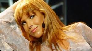 Little Town": Rita Ora entra no elenco de série do Disney+ |