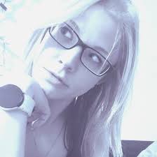 For grandma, who loved pigeons, and for grandpa, who did not but wanted her  to be happy 🥺 Please hear me out ♥