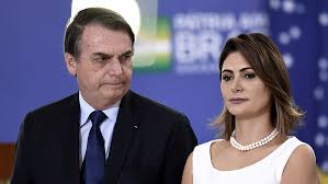 Así lo informó el canciller chileno, heraldo muñóz, quien aseguró que su país siempre. La Esposa De Bolsonaro Cada Vez Mas Salpicada Por Sospechas De Corrupcion El Periodista Online