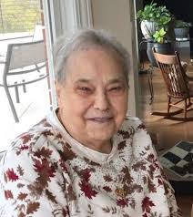 Holly Evenson's Instagram, Twitter & Facebook