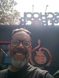 vitorcharotta mandando bem demais nas programações! Hoje vai ser daquele  jeitão, prepara o coração que o sentimento tá garantido! @area51studiobar  22hs Rio Vermelho