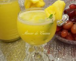 Jus Brule Graisses Ananas Et Citron Amour De Cuisine Recette Recette Jus Cuisine Et Boissons Jus Et Smoothies