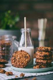 The cookies are flavored with rum, are very easy to make and taste delicious. Irish Raisin Cookies R Ed Cipe 200 Best Gluten Free Oatmeal Oats Recipes Ideas Oats Recipes Recipes Oatmeal Recipes I Have Been Making This Oatmeal Raisin Cookie For Ages And