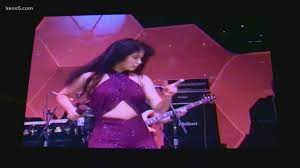 See more ideas about selena, selena quintanilla, selena quintanilla perez. 25 Years Ago Selena Performed Her Last Televised Concert Kens5 Com