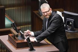 Sprawdzamy czy politycy mówią prawdę. Wpadka Brauna Na Mownicy To Nagranie Jest Hitem Sieci