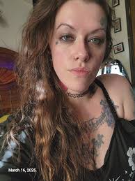 Thank you for the add!! I left green eyes only for yall!! Lol what color  would u say my eyes are??? My mom and son have the same eyes and we've  always