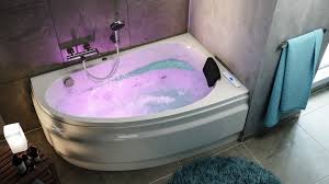 Es gibt zahlreiche möglichkeiten, sich einen eigenen whirlpool ins bad, auf die terrasse oder in den garten zu holen. Hochwertige Whirlpools Indoor Kostenfreie Lieferung Badmobel Aus Eigener Produktion Ohne Versandkosten