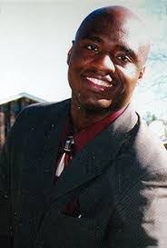 Allen Edison's Instagram, Twitter & Facebook