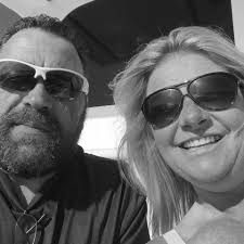 Why won't my 2006 Freightliner M2 106 truck shut off with the key?