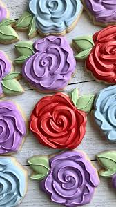 Thebatch On Instagram Little More In Depth Tutorial Of How I Make My 3d Flowers Hope You Enjoy It Sugar Cookie Designs Icing Cookies Tutorial Fancy Cookies