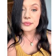 Brianna Travis's Instagram, Twitter & Facebook