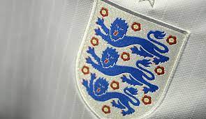 Das wappen englands enthält drei goldene löwen auf rotem grund. England Erstmals Seit 1995 Zu Gast