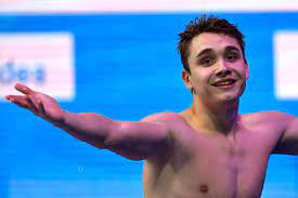 Milák kristóf 19 évesen megdönti michael phelps világcsúcsát 200 pillangón #milákcsúcs. Milak Kristof Nem Orvosi Csoda De Ugy Jatszik A Tempoval Ahogy Senki M4 Sport