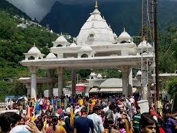 पिछले एक साल में सोना-चांदी की कीमतों में बड़ी छलांग, दिवाली पर जेब पर बढ़ेगा बोझ