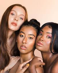 Creative portrait photographer in Midland