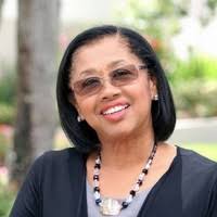 40+ perfiles de «Carmen Leon»