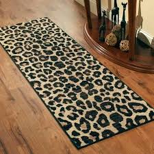 Leopard Print Teppich Laufer Teppich Dekoideen Mobelideen Teppich Deko Ideen Wandgestaltung