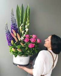 84 Gostos 4 Comentarios Acacia Floral Designs Acaciafloraldesigns No Instagram Spr Church Flower Arrangements Spring Flower Arrangements Flower Display