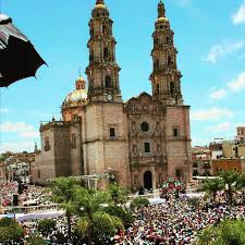 San Juan De Los Lagos In Jalisco Draws 7 9 Million Pilgrims Per Year Our Lady Of San Juan De Los Lagos Venerated Since First Mi Travel Places To Visit Scenery