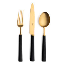 Wear time well with the frankie ebony & gold. Ebony Gold