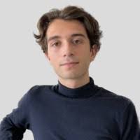 Laurie Nave's Instagram, Twitter & Facebook