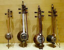 When making a soul lantern, it is important that the iron nuggets and soul torch are placed in the exact pattern as the image below. Art Of Crafting And Playing With Kamantcheh Kamancha A Bowed String Musical Instrument Intangible Heritage Culture Sector Unesco